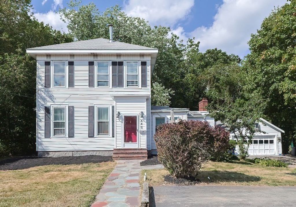 440 Market St, Rockland, MA 02370