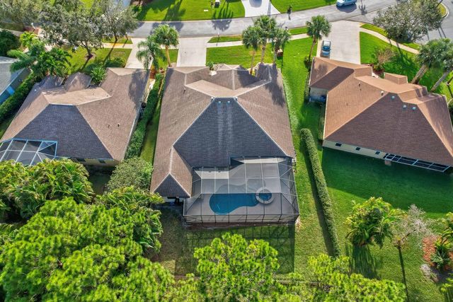 176 SW Fernleaf Trail, Port St. Lucie, FL 34953