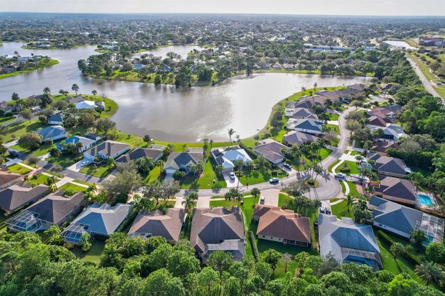 176 SW Fernleaf Trail, Port St. Lucie, FL 34953