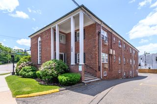 388 Courtland Avenue 4B, Stamford, CT 06906
