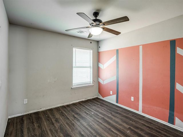 1225 Hickory Creek Drive, Yukon, OK 73099
