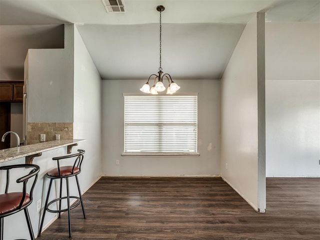 1225 Hickory Creek Drive, Yukon, OK 73099