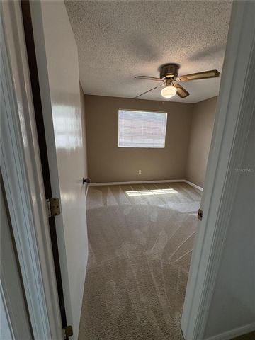 1008 LADY GUINEVERE DRIVE, Valrico, FL 33594