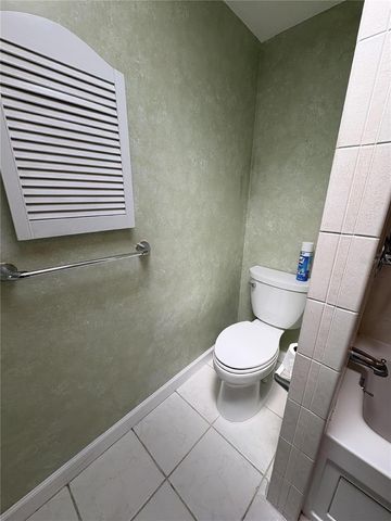 1008 LADY GUINEVERE DRIVE, Valrico, FL 33594