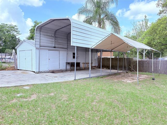 1008 LADY GUINEVERE DRIVE, Valrico, FL 33594