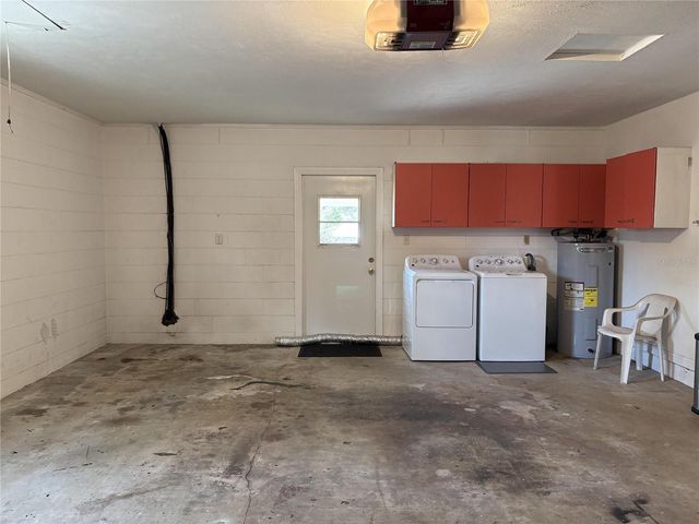 1008 LADY GUINEVERE DRIVE, Valrico, FL 33594