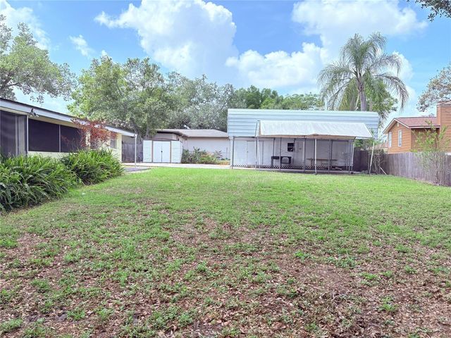 1008 LADY GUINEVERE DRIVE, Valrico, FL 33594