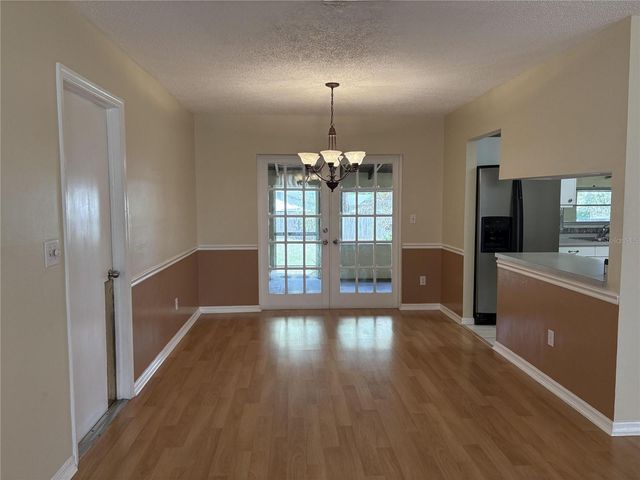 1008 LADY GUINEVERE DRIVE, Valrico, FL 33594