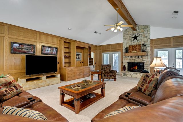 26 Westpoint Drive, Trinity, TX 75862