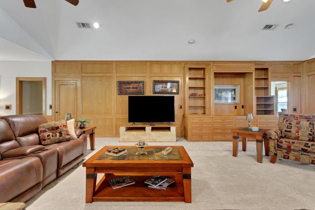 26 Westpoint Drive, Trinity, TX 75862