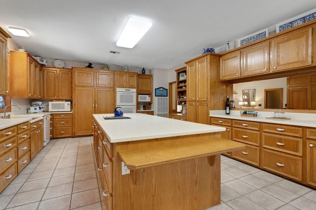 26 Westpoint Drive, Trinity, TX 75862
