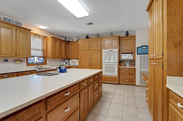 26 Westpoint Drive, Trinity, TX 75862