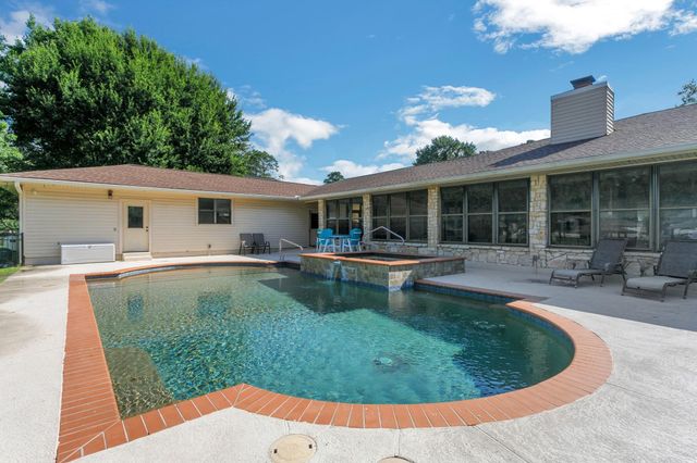 26 Westpoint Drive, Trinity, TX 75862