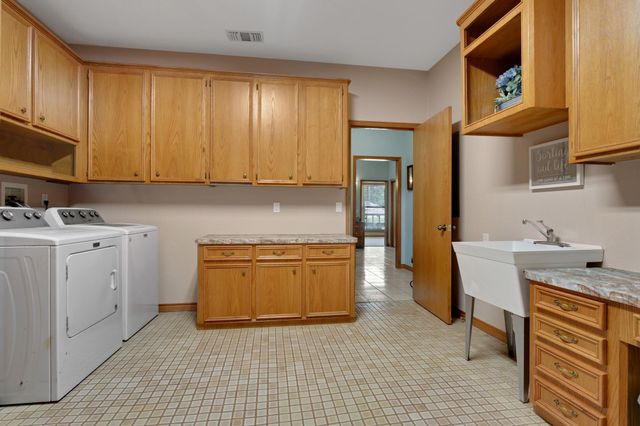 26 Westpoint Drive, Trinity, TX 75862