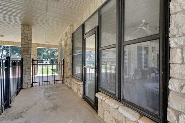 26 Westpoint Drive, Trinity, TX 75862