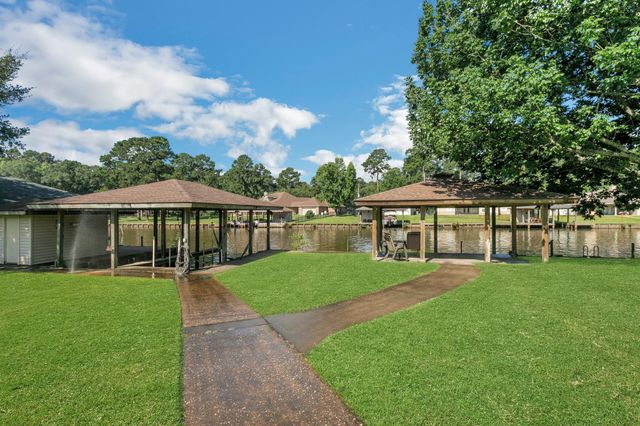 26 Westpoint Drive, Trinity, TX 75862