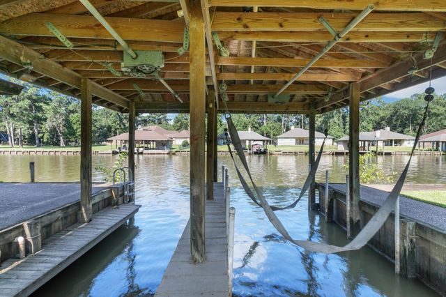 26 Westpoint Drive, Trinity, TX 75862