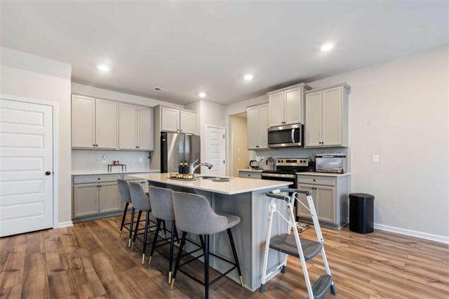 1052 Bodega Loop, Locust Grove, GA 30248