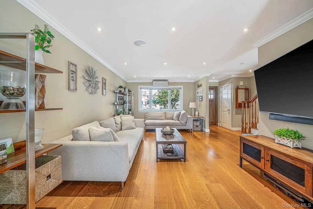63-27 72nd Street, Middle Village, NY 11379 — photo 5
