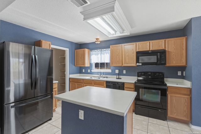 7443 Saddle Bend, San Antonio, TX 78238