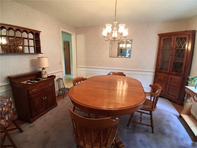 9 Hallmark Road, Penfield, NY 14625