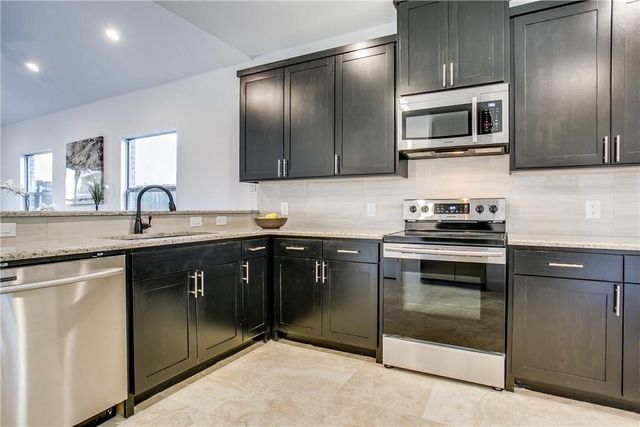 10182 Budtime Lane, Dallas, TX 75217