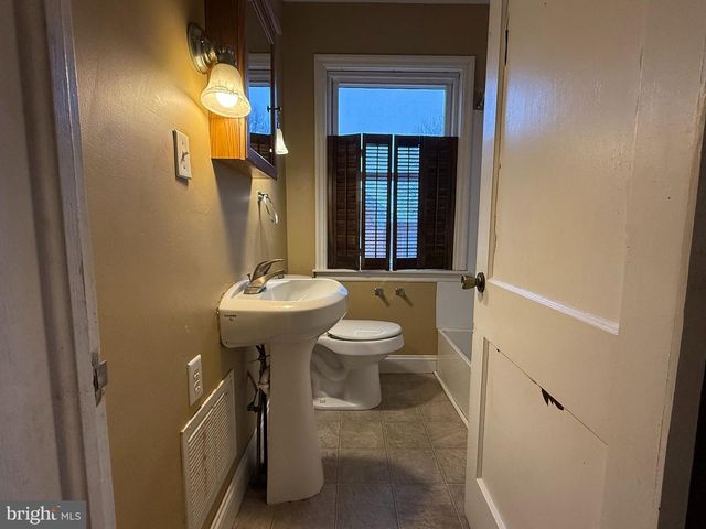 263 W MAIN ST, Dallastown, PA 17313