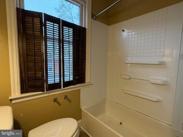 263 W MAIN ST, Dallastown, PA 17313