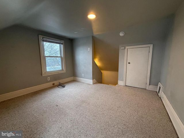 263 W MAIN ST, Dallastown, PA 17313