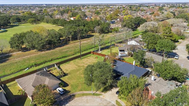 7702 Londres Drive, Houston, TX 77083