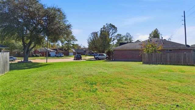 7702 Londres Drive, Houston, TX 77083