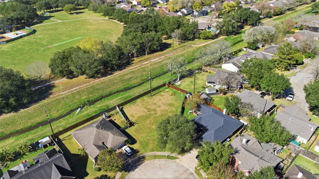 7702 Londres Drive, Houston, TX 77083