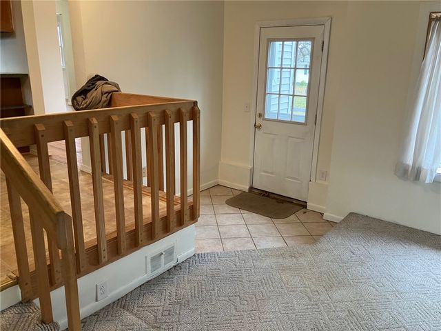 11 Deer Run, Henrietta, NY 14623