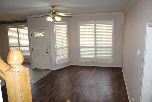 1230 Woodland Park Drive, Hurst, TX 76053