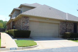 1230 Woodland Park Drive, Hurst, TX 76053