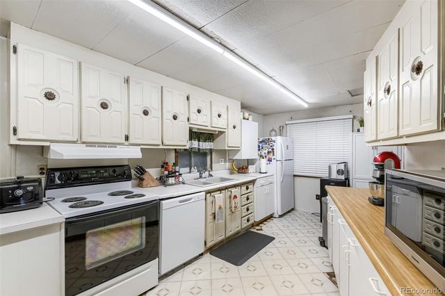 329 Glen Creighton Drive, Dacono, CO 80514