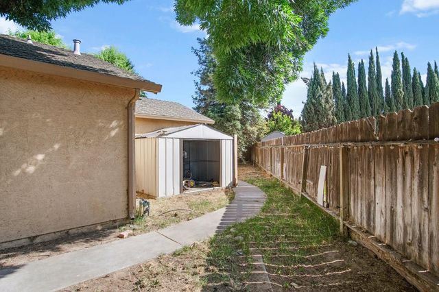 1357 Mark Ct, Turlock, CA 95380