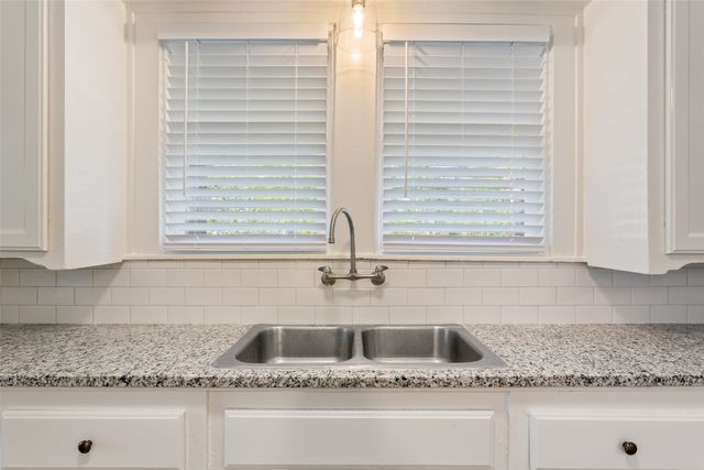 1624 N 17th Street, Waco, TX 76707