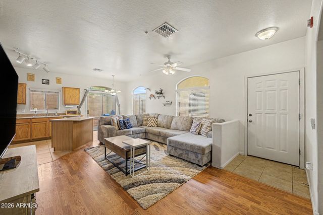 2024 S BALDWIN -- 22, Mesa, AZ 85209