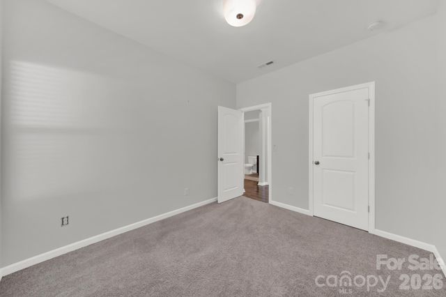 5121 Saddleback Drive, Mount Holly, NC 28120