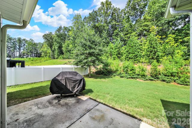 5121 Saddleback Drive, Mount Holly, NC 28120