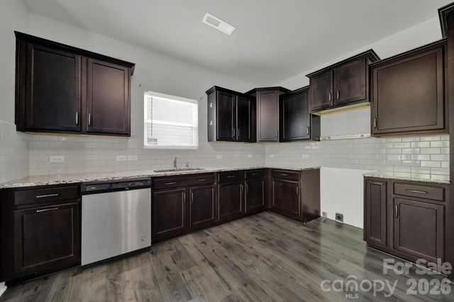 5121 Saddleback Drive, Mount Holly, NC 28120