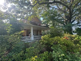 2478 Richmond Road, Beachwood, OH 44122