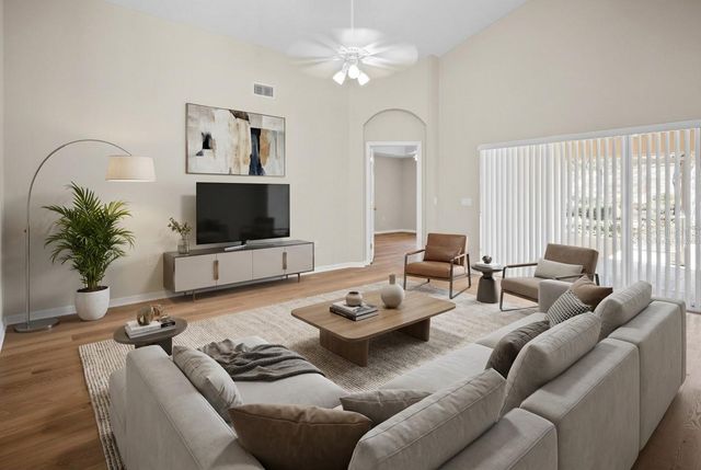 645 LAKE CLARK PLACE, Lakeland, FL 33813