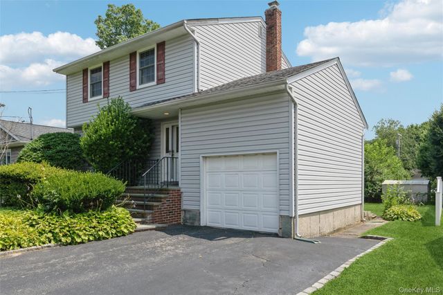 35 Sherman Street, Huntington, NY 11743