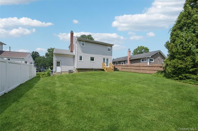 35 Sherman Street, Huntington, NY 11743