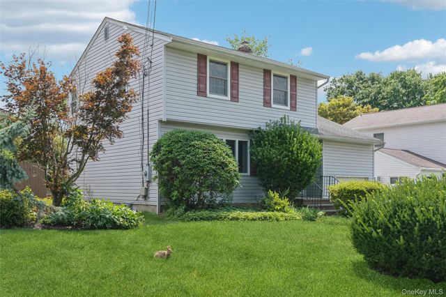 35 Sherman Street, Huntington, NY 11743
