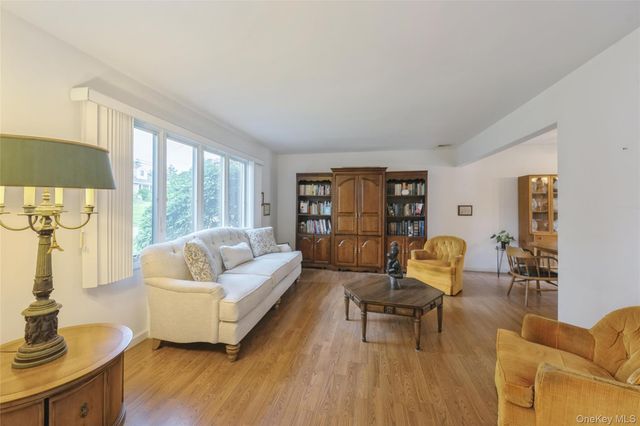 35 Sherman Street, Huntington, NY 11743