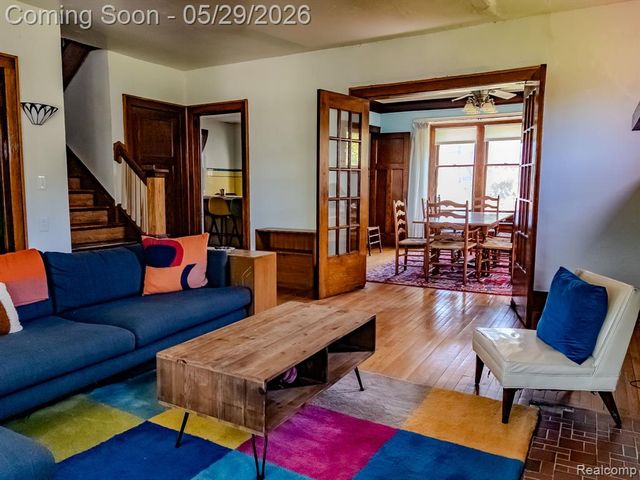 3010 Fischer Street, Detroit, MI 48214