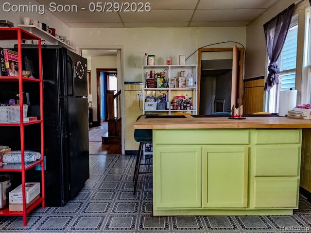 3010 Fischer Street, Detroit, MI 48214